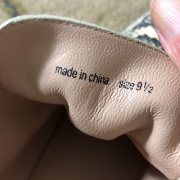 Loeffler Randall Frances Snake-Embossed Leather Studded Platform Oxford… - Picture 7 of 7